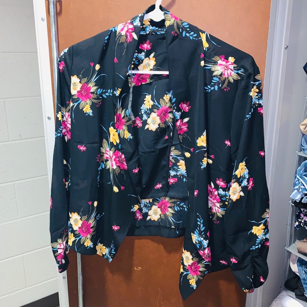 Floral blazer💐